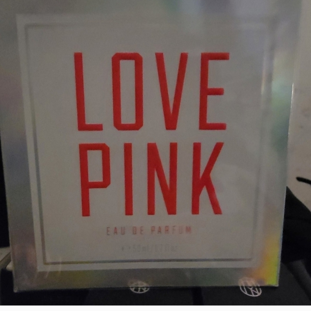 Victoria's Secret Love Pink Eau de Parfum
